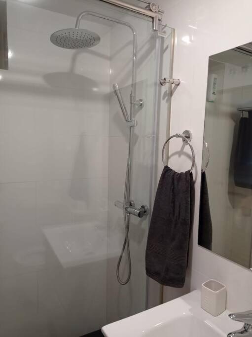 شقة Departamento De Lujo Atocha مدريد المظهر الخارجي الصورة